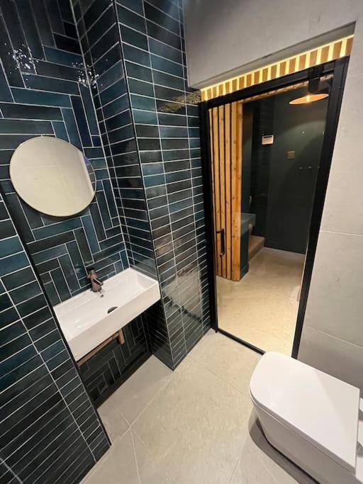 The Hideaway, Hot Tub Apartment Henley-in-Arden Bagian luar foto